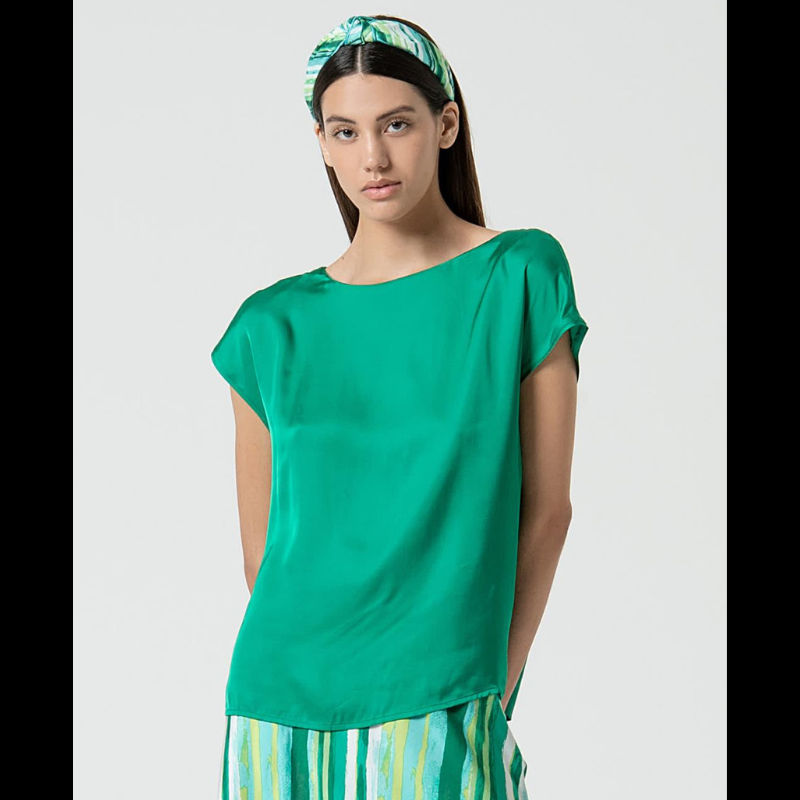 Blusa decote canoa verde - SURKANA