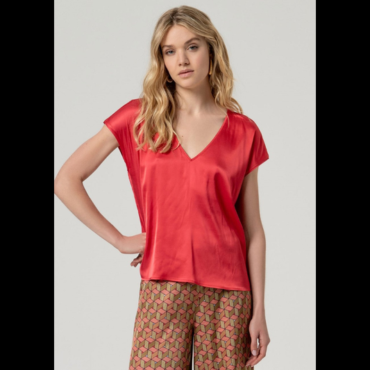 Blusa vermelha acetinada - SURKANA